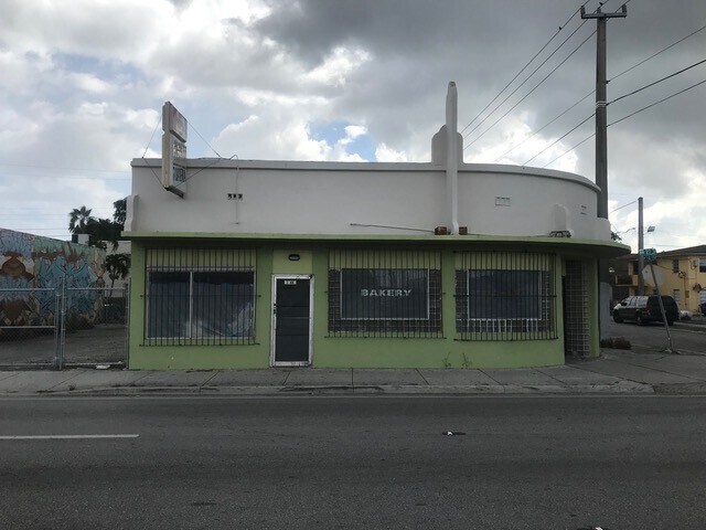 2401 NW 27th Ave, Miami, FL for lease - Building Photo - Image 1 of 12