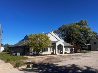 Plus de détails pour 940 Clancy Ave NE, Grand Rapids, MI - Bureau à vendre