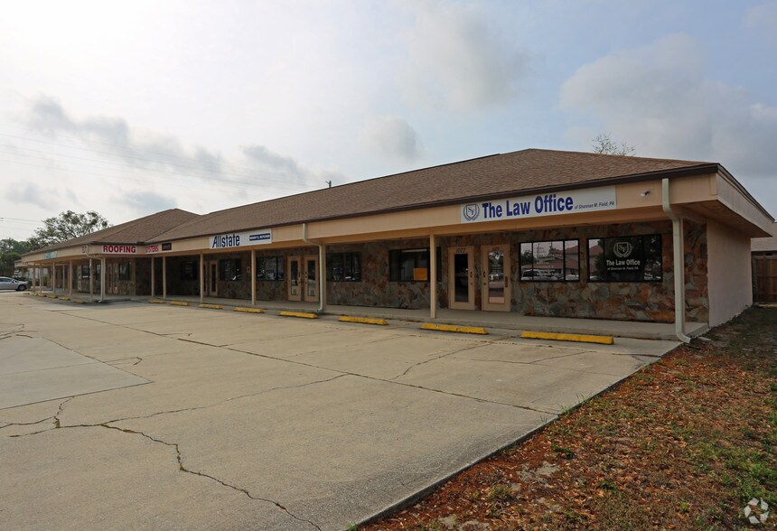 1051-1079 Cheney Hwy, Titusville, FL à vendre - Photo du bâtiment - Image 2 de 10