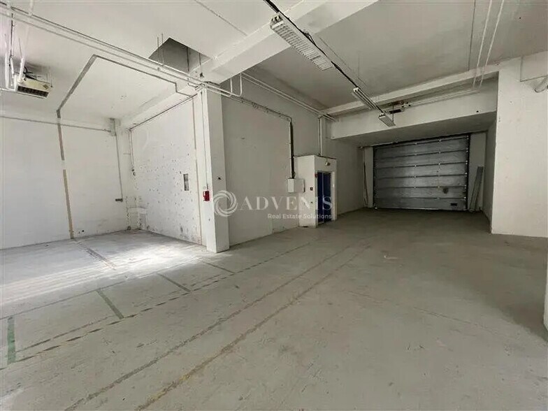 Local d'activités dans Villepinte à vendre - Photo du bâtiment - Image 3 de 6