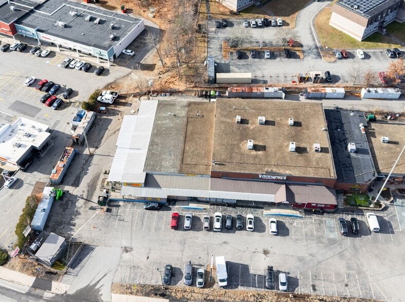 999 Central St, Leominster, MA for lease - Building Photo - Image 2 of 5