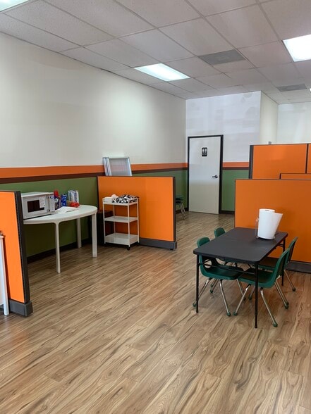 523-531 S Glendora Ave, Glendora, CA for lease - Building Photo - Image 3 of 16