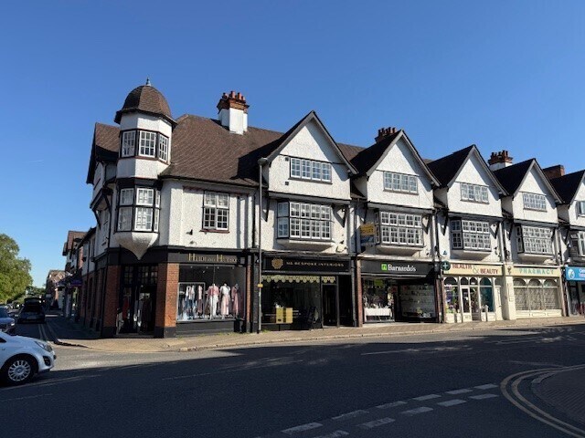 68 Packhorse Rd, Gerrards Cross à vendre - Photo du bâtiment - Image 2 de 9