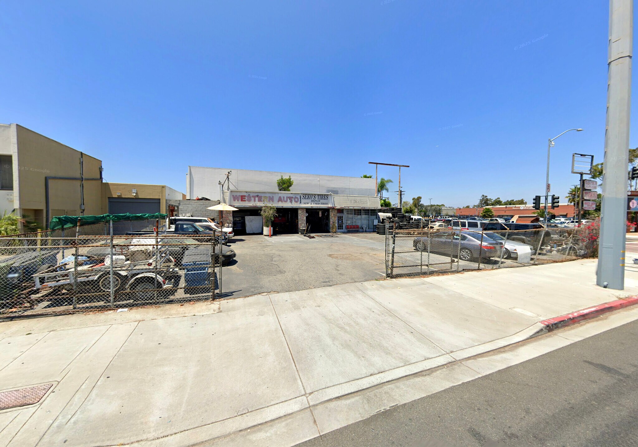300 W Florence Ave, Inglewood, CA à vendre Photo du bâtiment- Image 1 de 5