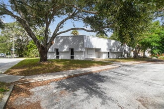 6430 Madison St, New Port Richey, FL à vendre Photo intérieure- Image 2 de 2