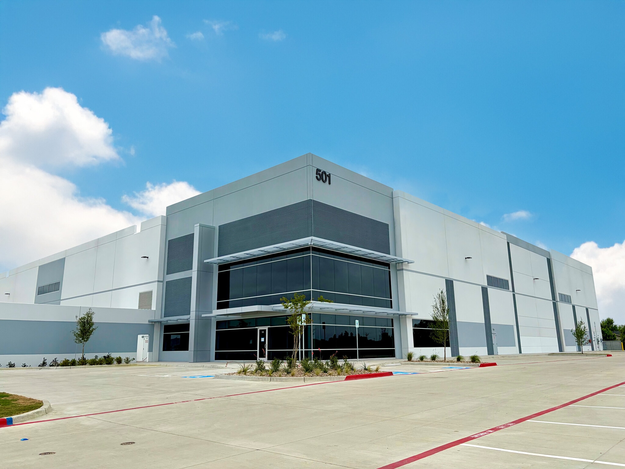 501 Holfords Prairie Rd, Lewisville, TX for lease Building Photo- Image 1 of 4