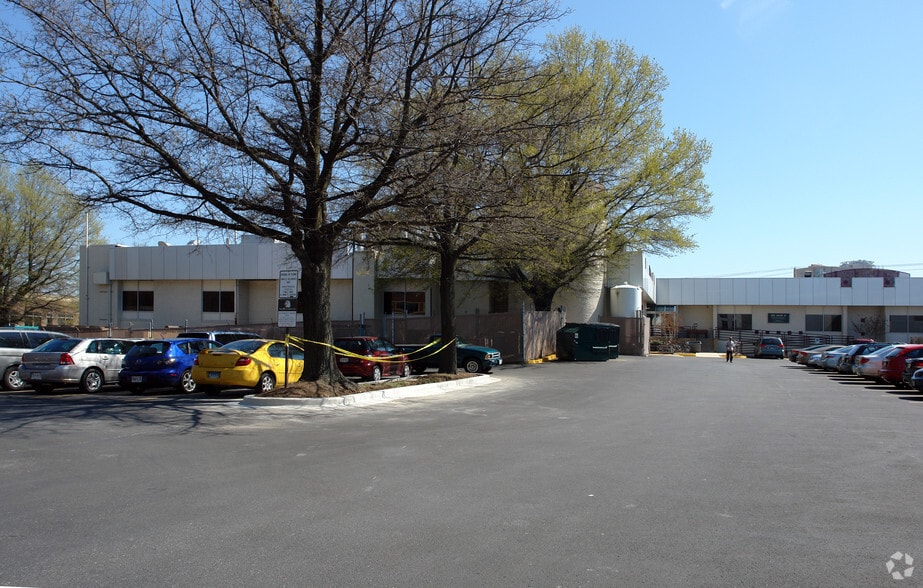 12441 Parklawn Dr, Rockville, MD for lease - Building Photo - Image 2 of 2
