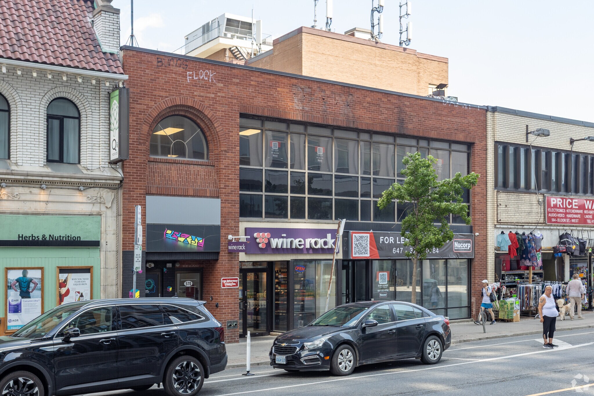 568-570 Bloor St W, Toronto, ON for sale Primary Photo- Image 1 of 1