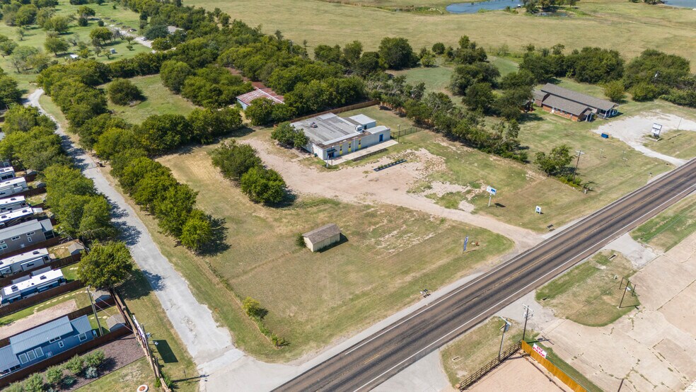 10401 Fm 1902, Crowley, TX à vendre - Photo du bâtiment - Image 2 de 22