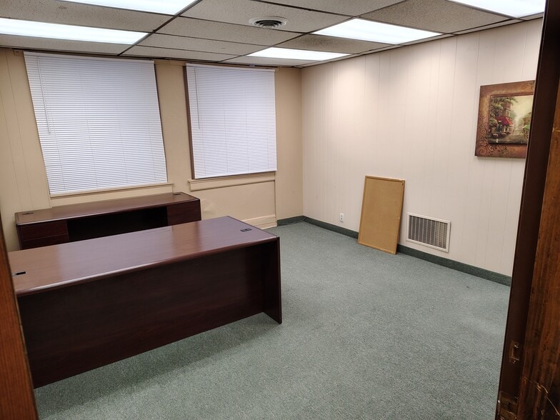 26 Harvester Ave, Batavia, NY for lease - Building Photo - Image 3 of 10