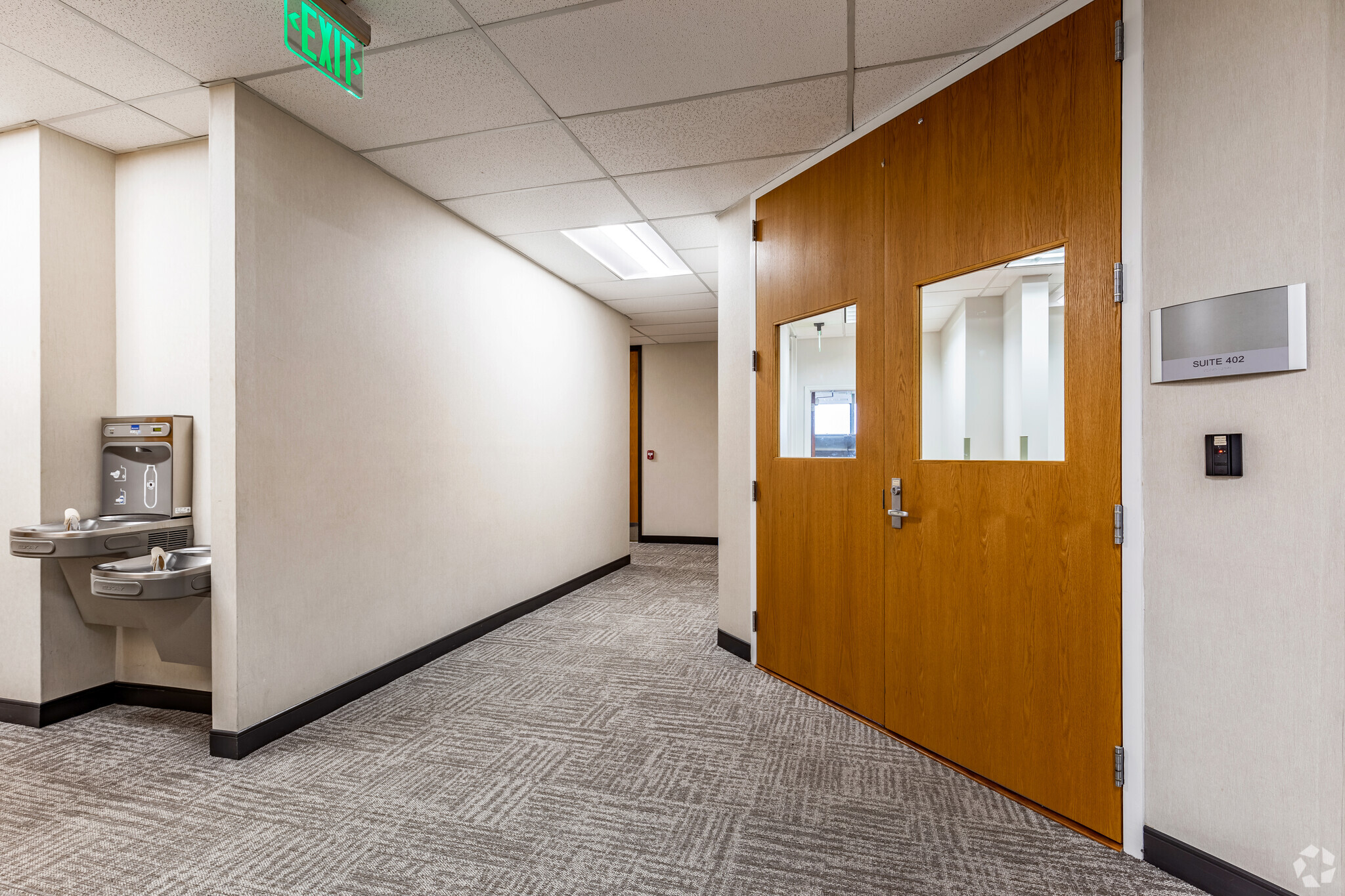 9500 Koger Blvd N, Saint Petersburg, FL for lease Interior Photo- Image 1 of 6