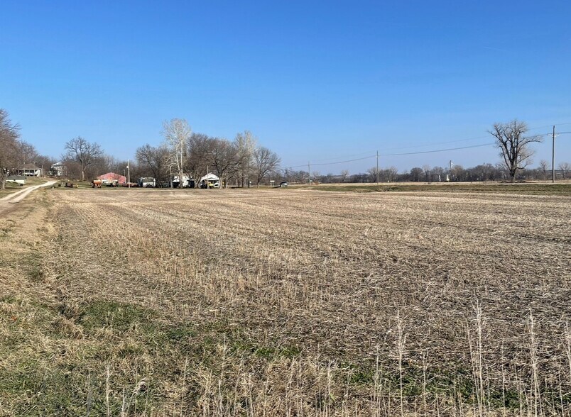 100 Walnut st, Salem, NE for sale - Building Photo - Image 2 of 4