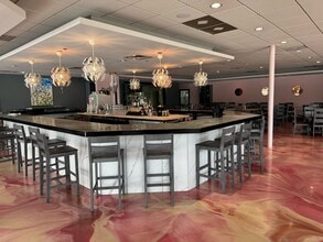 4200-4220 McCullough Ave, San Antonio, TX for lease Interior Photo- Image 2 of 11