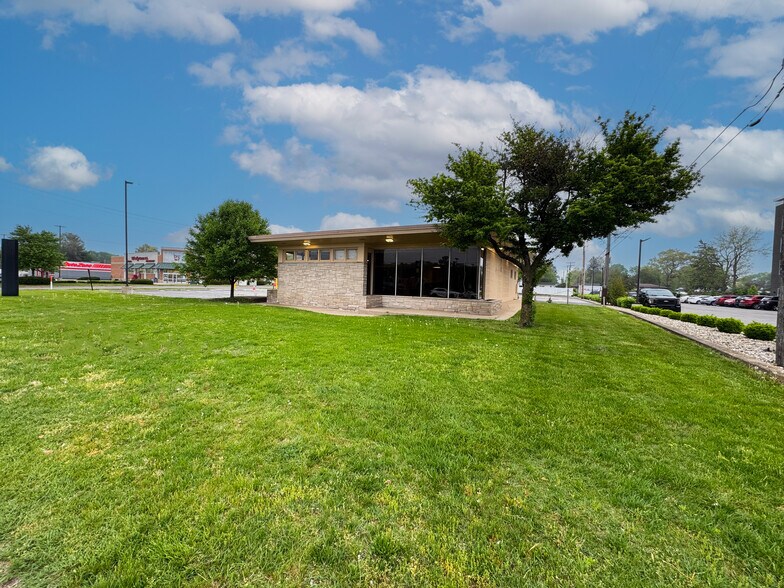 52530 State 933 hwy, South Bend, IN à louer - Photo du bâtiment - Image 3 de 14