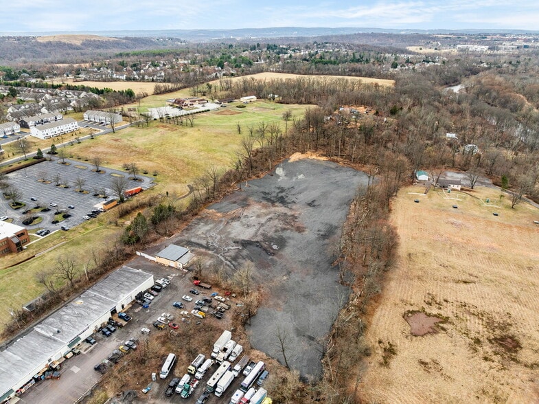 3938 Ridge Pike, Collegeville, PA à louer - Photo du bâtiment - Image 3 de 28