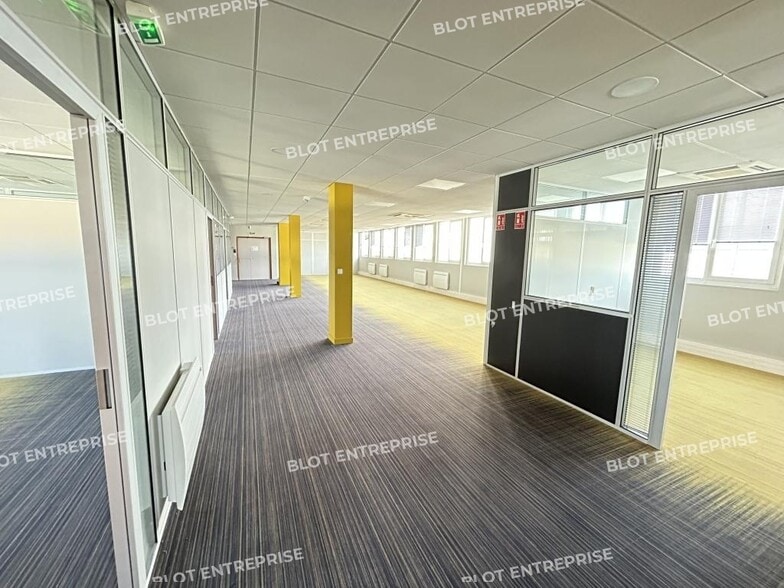 Office in Brest for lease - Interior Photo - Image 3 of 8