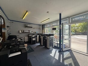 409 Chatsworth Rd, Chesterfield for lease Interior Photo- Image 1 of 6