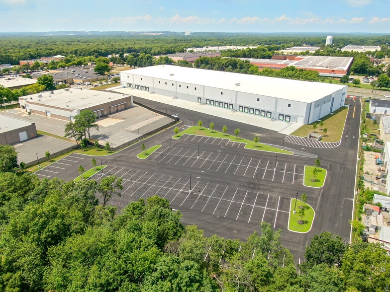2950 Veterans Memorial Hwy, Bohemia, NY for lease - Aerial - Image 2 of 7