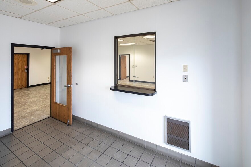 431 E Division St, Wautoma, WI à vendre - Photo intérieure - Image 3 de 14