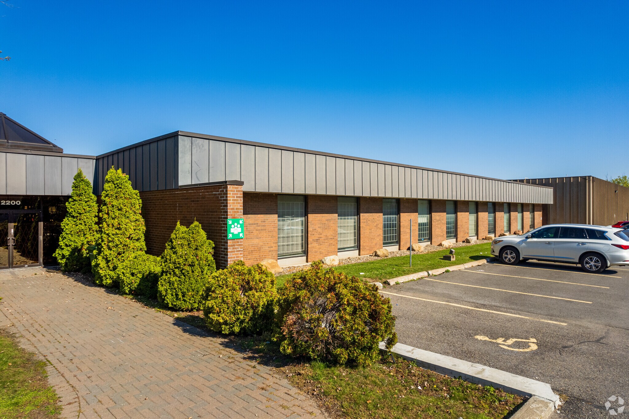 2200-2210 52e Av, Montréal, QC à vendre Photo principale- Image 1 de 1