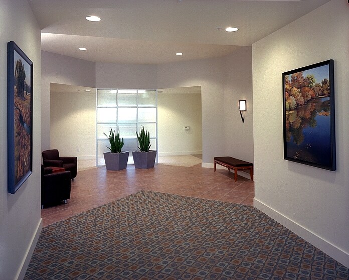 9281 Office Park Cir, Elk Grove, CA à louer - Photo intérieure - Image 2 de 5