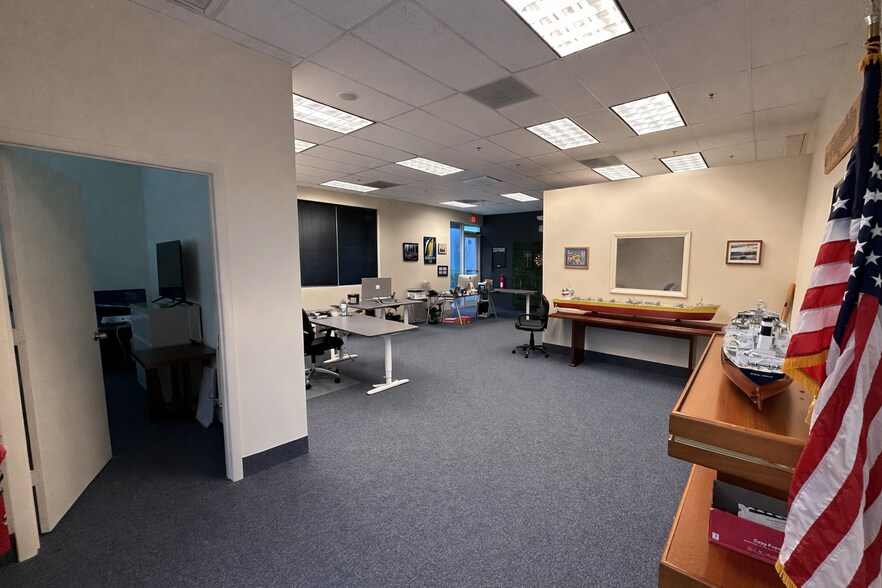 2860 W State Road 84, Fort Lauderdale, FL à louer - Photo du bâtiment - Image 3 de 26