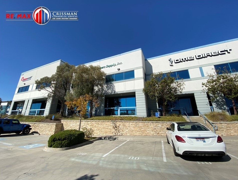 28486 Westinghouse Pl, Valencia, CA for lease Building Photo- Image 1 of 10