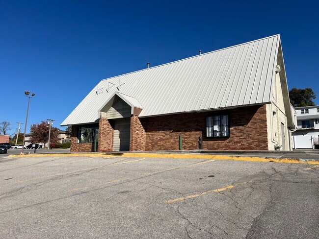 Plus de détails pour 1209 S 119th St, Omaha, NE - Commerce de détail à louer