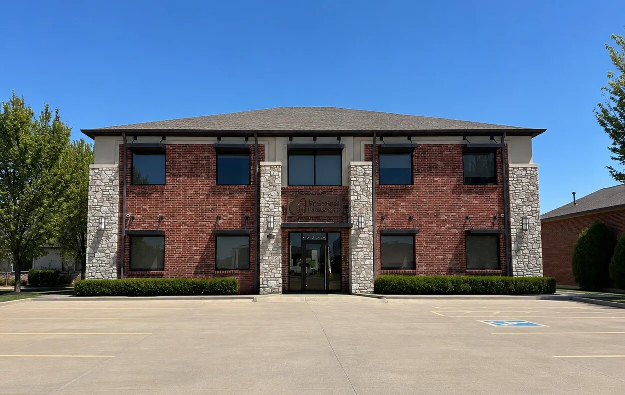 921 26th Ave NW, Norman, OK à louer Photo principale- Image 1 de 8
