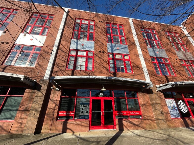 572 Edgewood Ave SE, Atlanta, GA for lease - Building Photo - Image 2 of 29