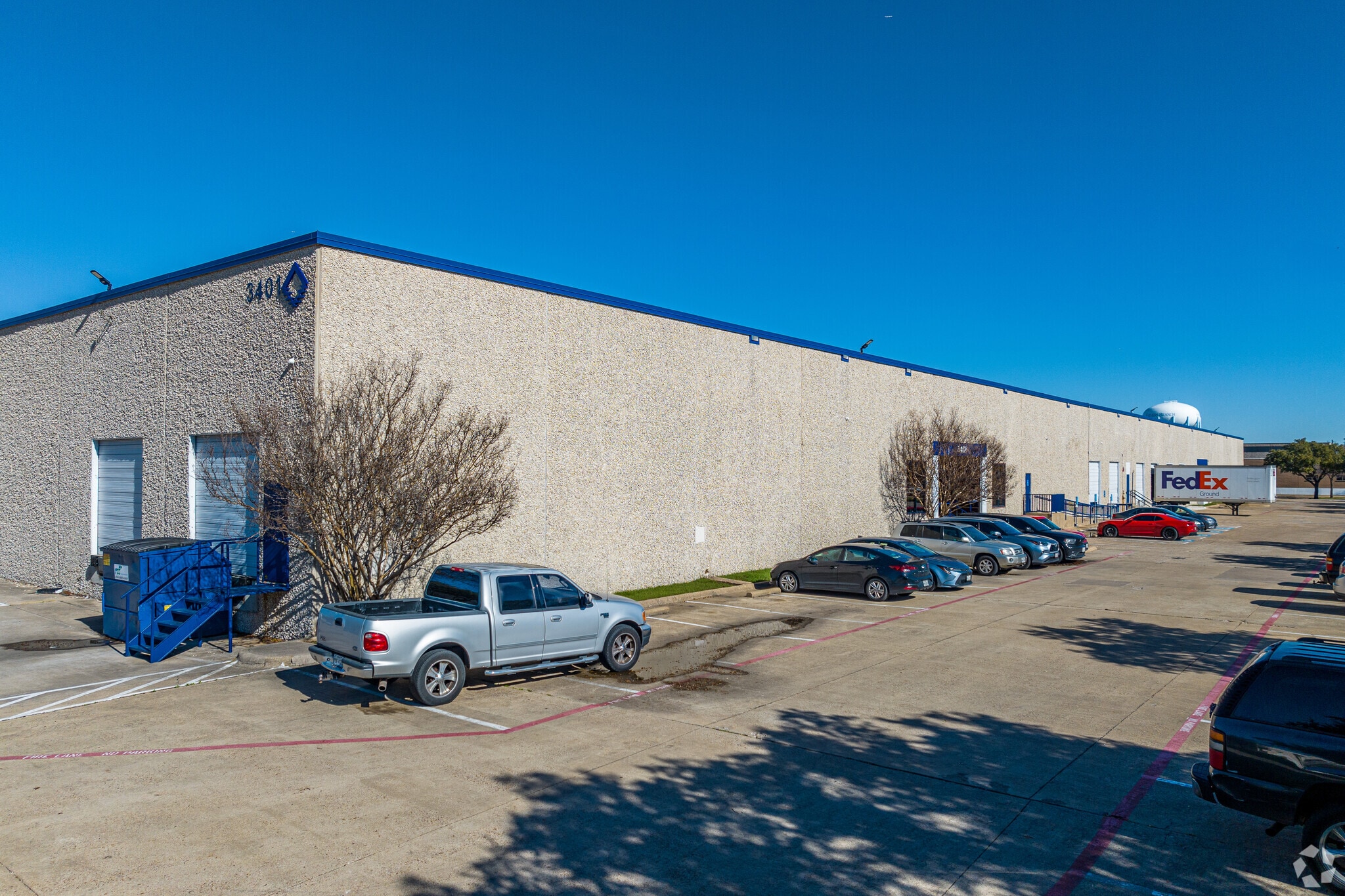 3401 Garden Brook Dr, Farmers Branch, TX for lease Primary Photo- Image 1 of 7