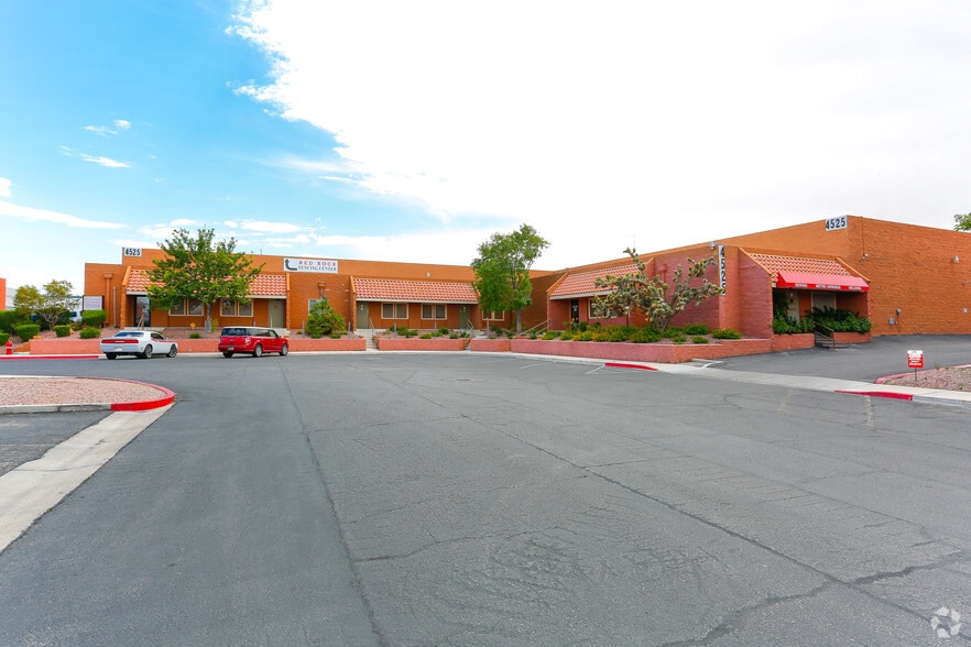 4525 W Hacienda Ave, Las Vegas, NV for lease - Primary Photo - Image 1 of 7