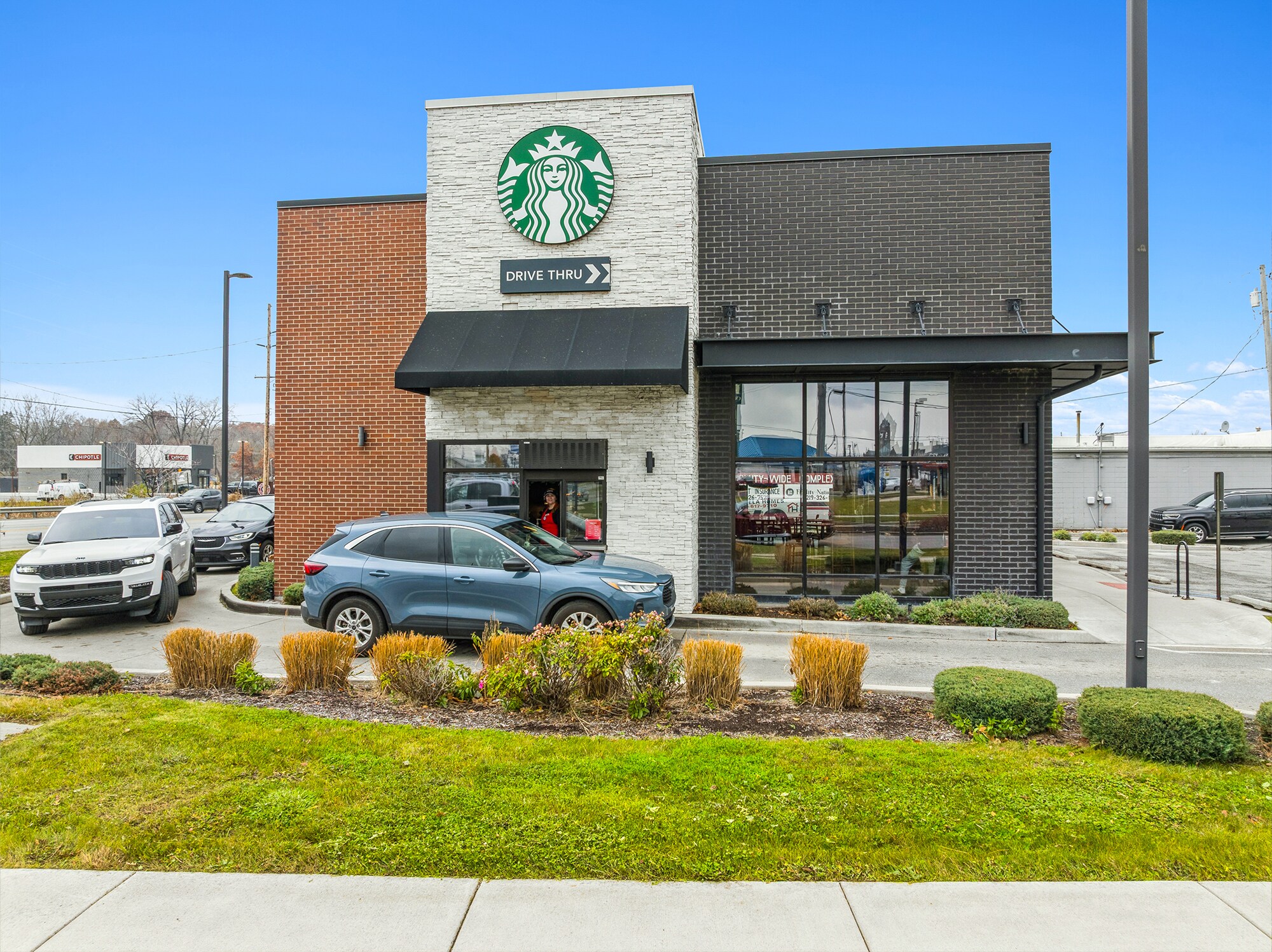 105 Pine Lake Ave, La Porte, IN à vendre Photo principale- Image 1 de 8