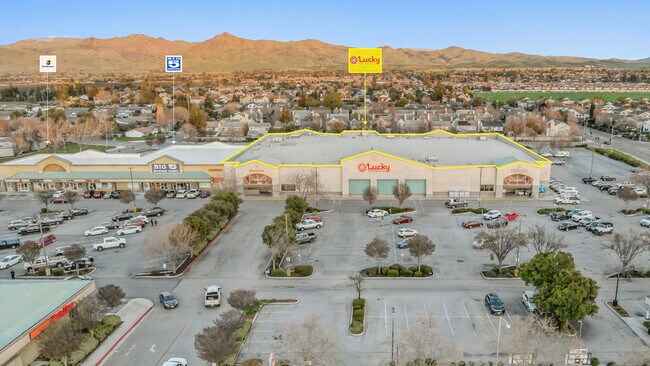 More details for 291 McCray St, Hollister, CA - Retail for Sale