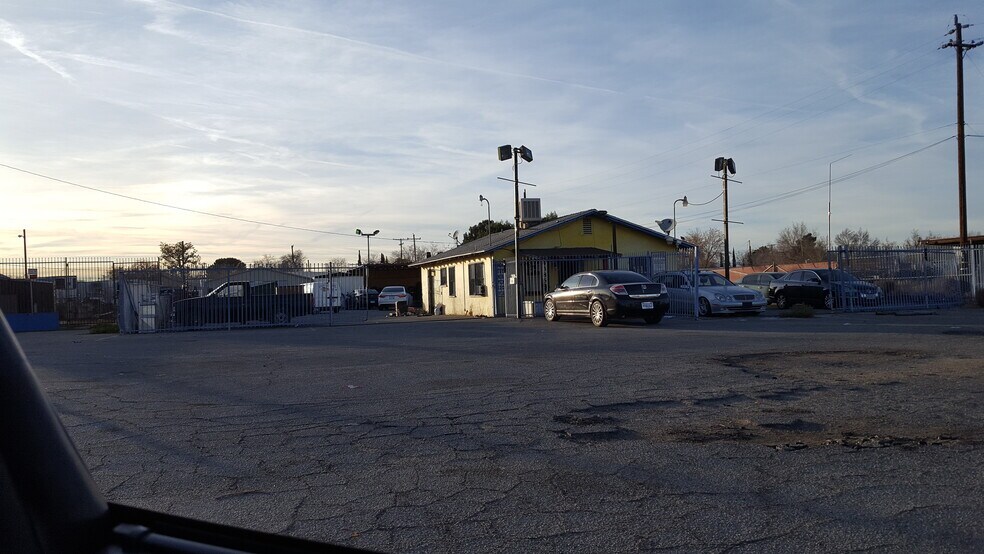 43857-43865 Sierra Hwy, Lancaster, CA à vendre - Photo du bâtiment - Image 2 de 5