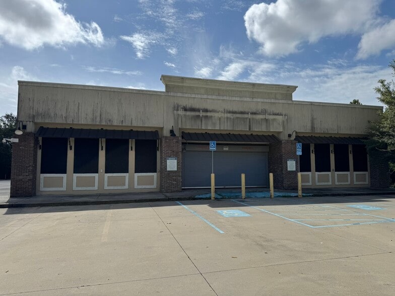 10600 Chef Menteur Hwy, New Orleans, LA for lease - Building Photo - Image 1 of 5