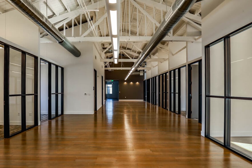 1900-1902 Van Ness Ave, San Francisco, CA for lease - Building Photo - Image 3 of 8