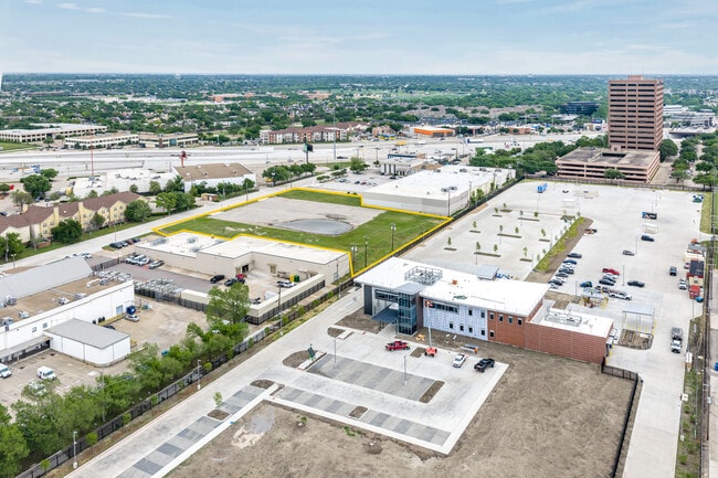 More details for 9200 Markville Dr, Dallas, TX - Land for Lease