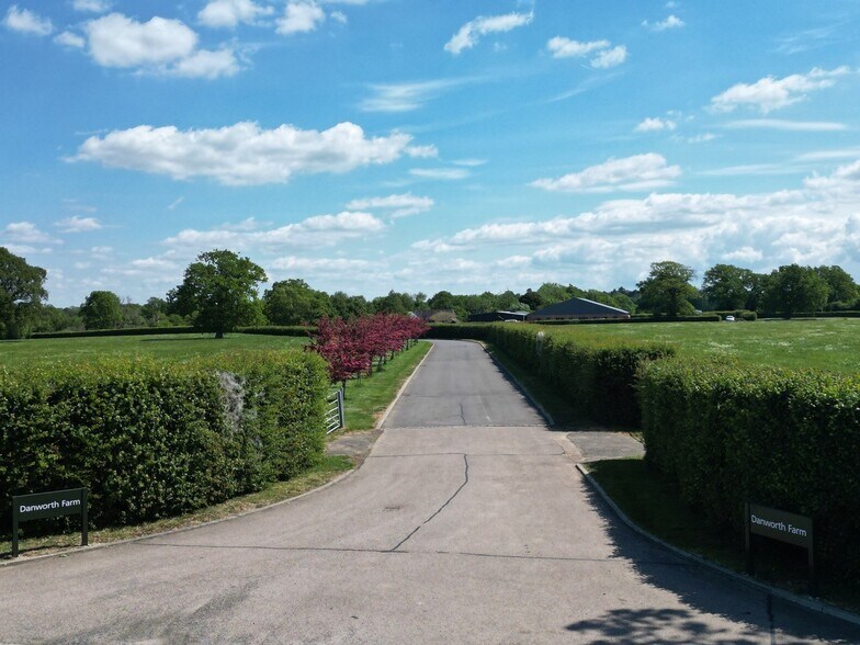 Unit 17 Danworth Farm, Cuckfield Rd, Hurstpierpoint à louer - Photo du bâtiment - Image 3 de 7