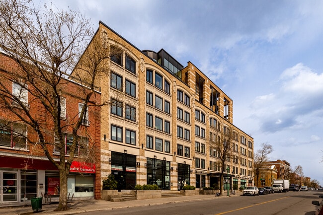 Plus de détails pour 1155-1185 Av Bernard, Montréal, QC - Multi-résidentiel à vendre
