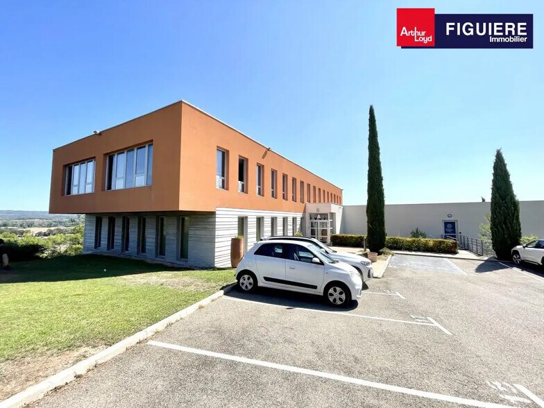 220 Rue Denis Papin, Aix-en-Provence à louer - Photo du bâtiment - Image 1 de 7