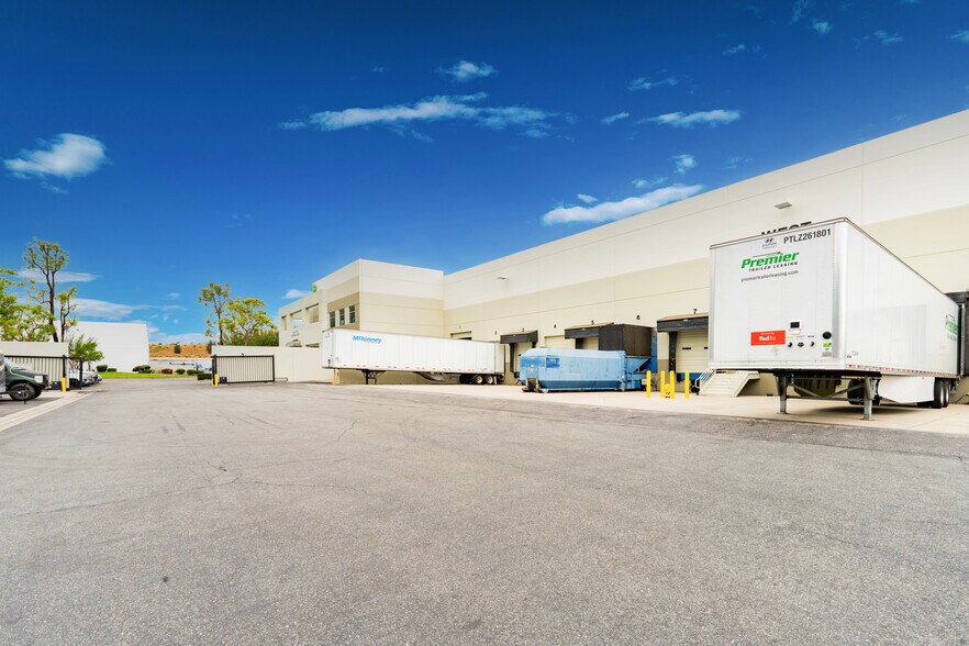 4710 E Guasti Rd, Ontario, CA for lease - Building Photo - Image 2 of 6