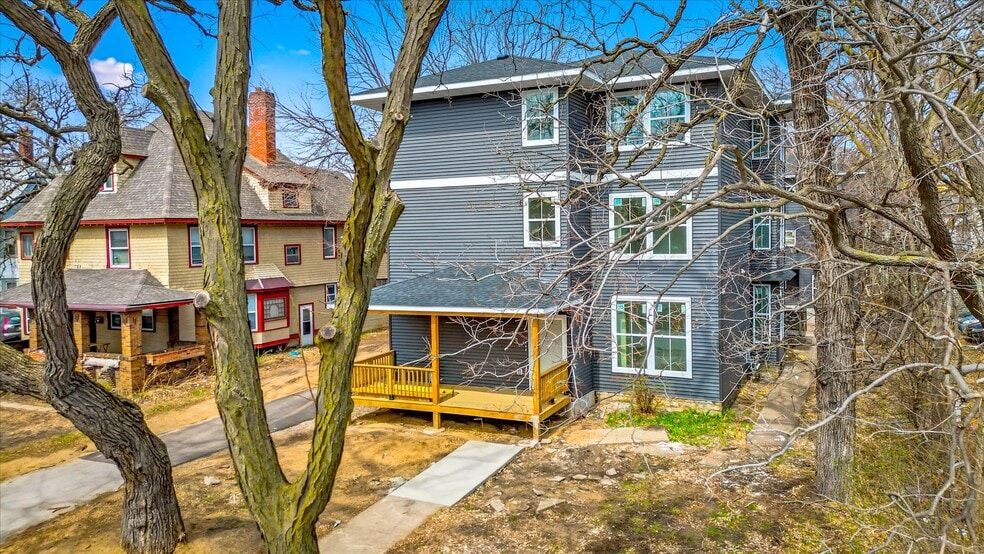 815 6th St SE, Minneapolis, MN for sale - Building Photo - Image 2 of 30