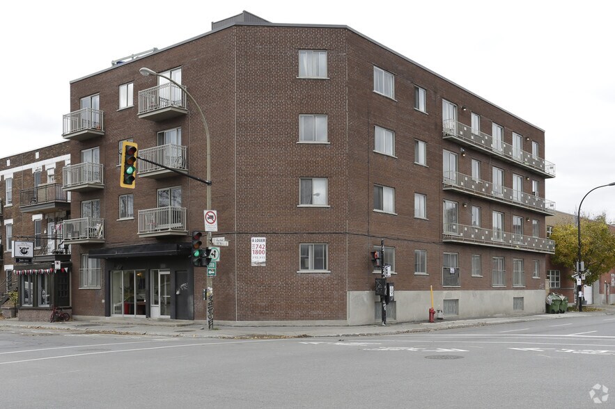 2495 Rue Rachel E, Montréal, QC à vendre - Photo principale - Image 1 de 1