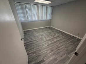 4360 Northlake Blvd, Palm Beach Gardens, FL for lease Interior Photo- Image 2 of 12