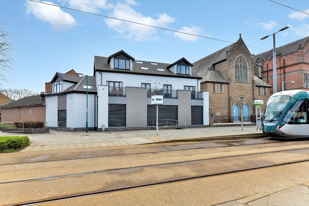 42 Houseman Gdns, Nottingham for sale Primary Photo- Image 1 of 14