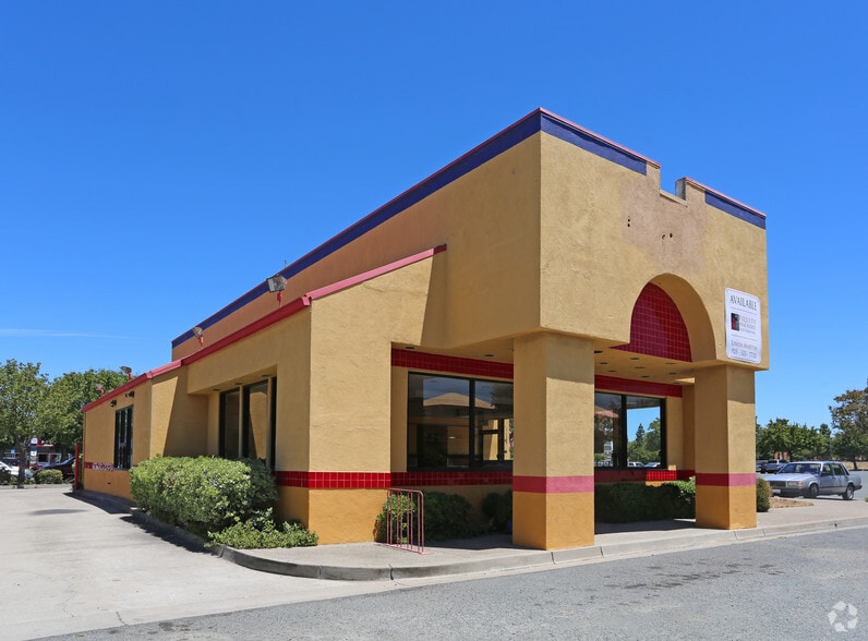 3033 Harbor St, Pittsburg, CA for lease - Building Photo - Image 2 of 11