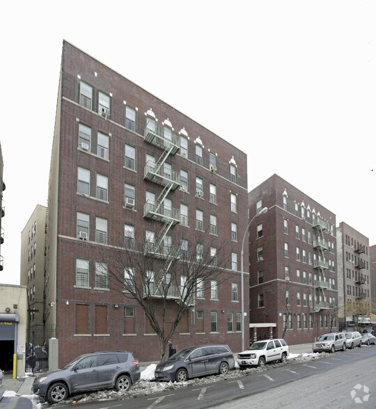 1669 University Ave, Bronx, NY à vendre - Photo du bâtiment - Image 3 de 6