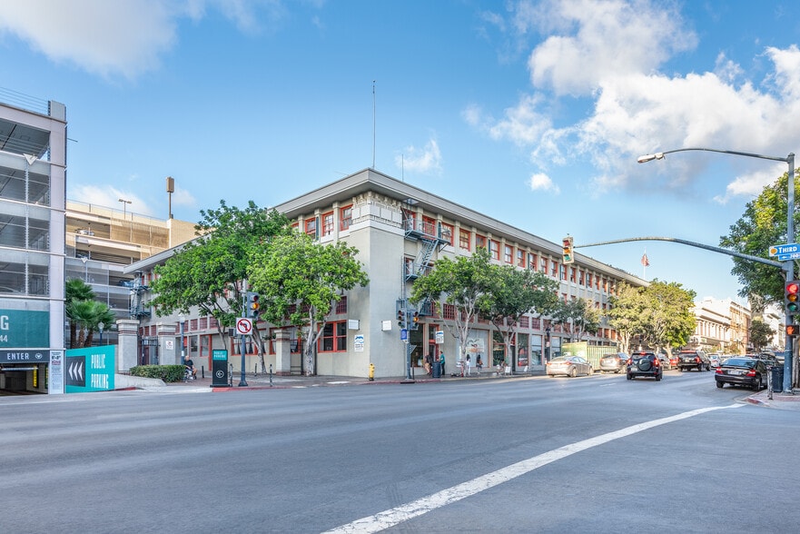 720 4th Ave, San Diego, CA for lease - Building Photo - Image 2 of 6
