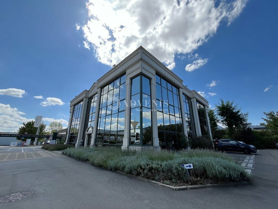3 Avenue Du Québec, Villebon-sur-Yvette à louer Photo du bâtiment- Image 1 de 10